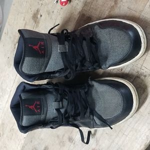 Men's 13 Nike air jordans black